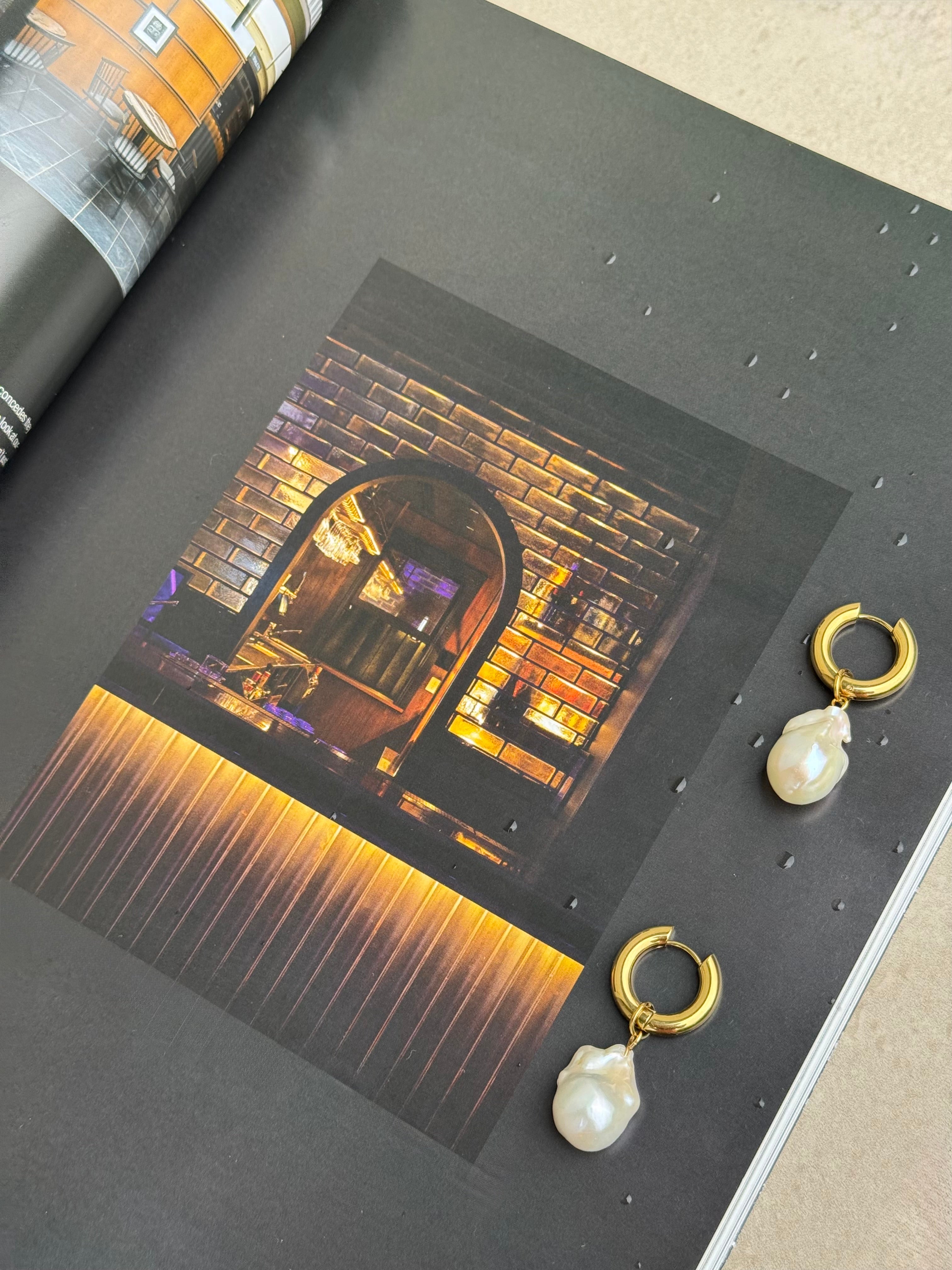 Ellery Chunky Hoops - Baroque Pearl