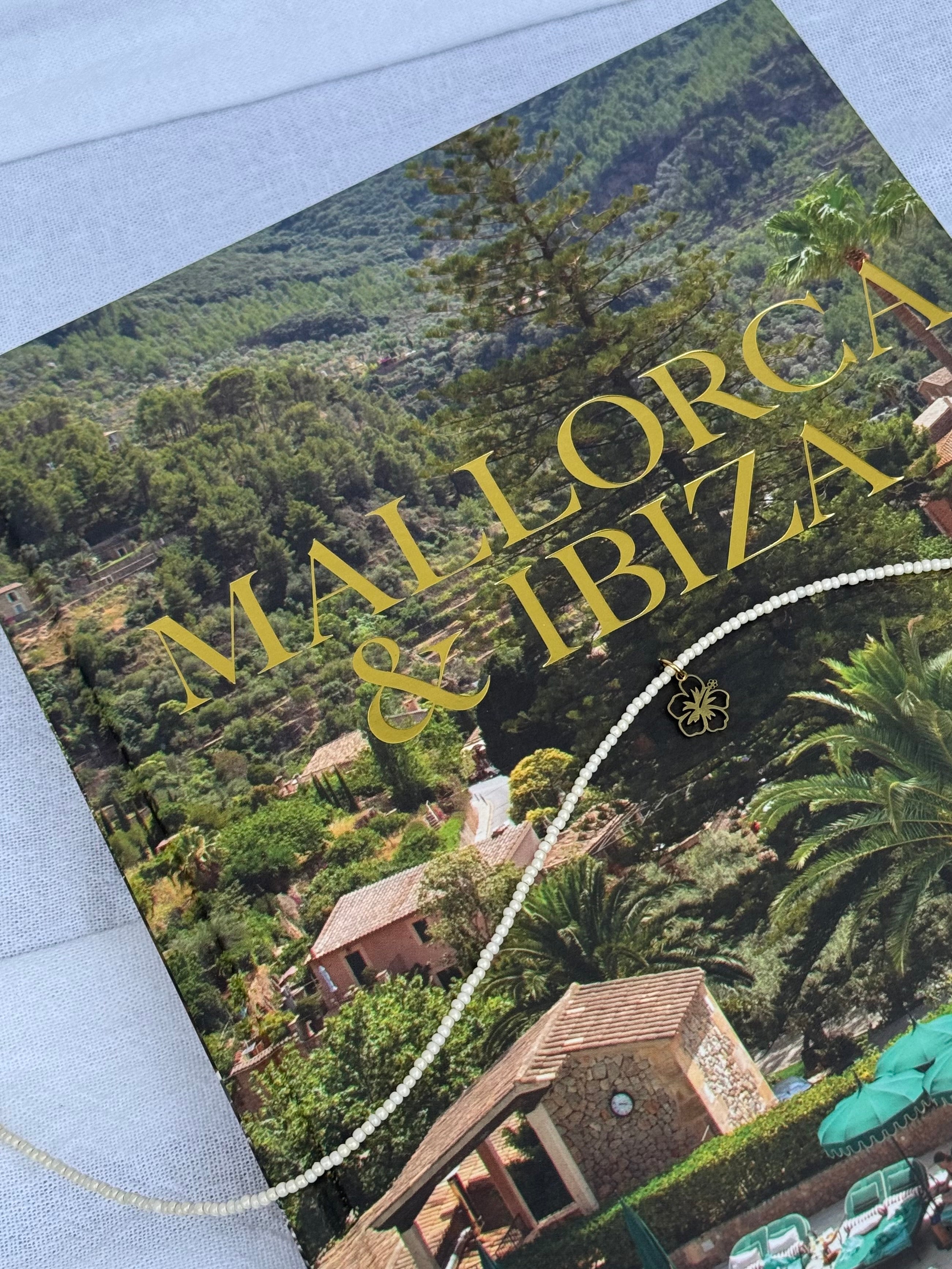 Seafoam Necklace Hibiscus