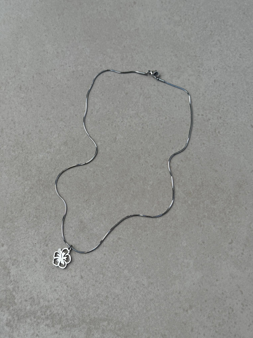 Island Bloom Silver Chain